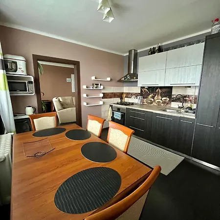 Apartamento 2 Izbovy V Trencine Trenčín